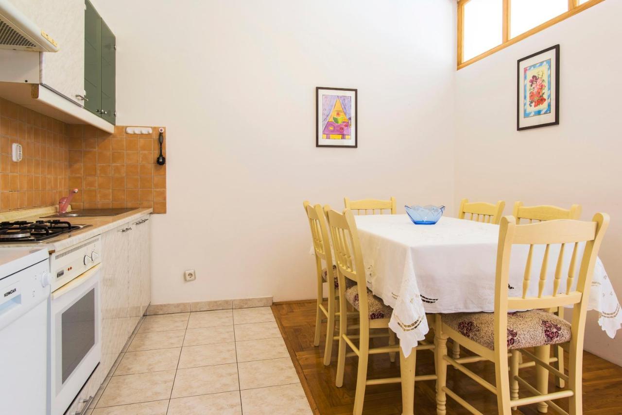 Apartment Sandra Pula Extérieur photo